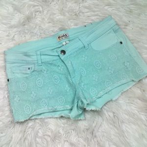 MUDD CROCHET LACE JEAN SHORT MINT SIZE 13
